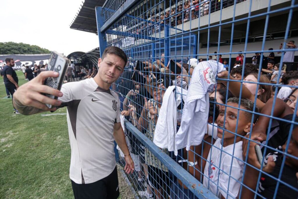 Corinthians e Rodrigo Garro