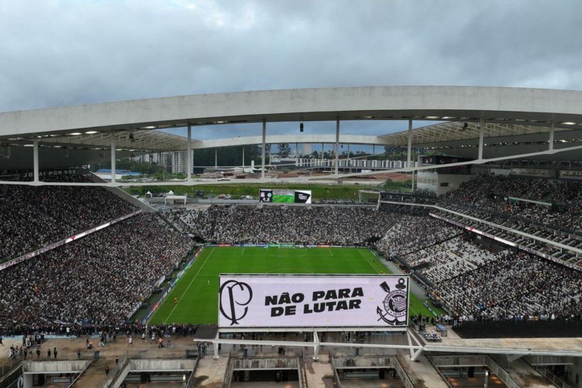 Corinthians mantém invencibilidade