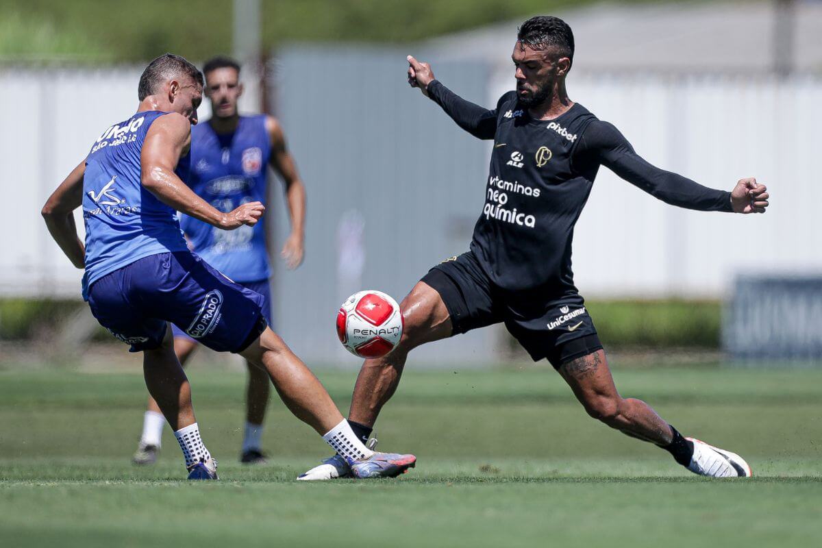 Corinthians registra 3 reforços