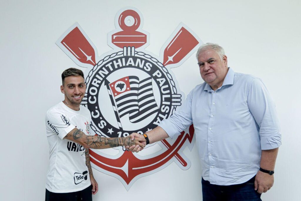 Novo contrato de Gustavo Silva